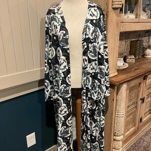 LuLaRoe Black and White Floral Cardigan